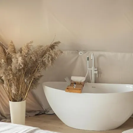 Роскошный шатер Glamp - Adults Only Миколайки