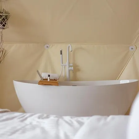 Glamp - Adults Only Luxury tent